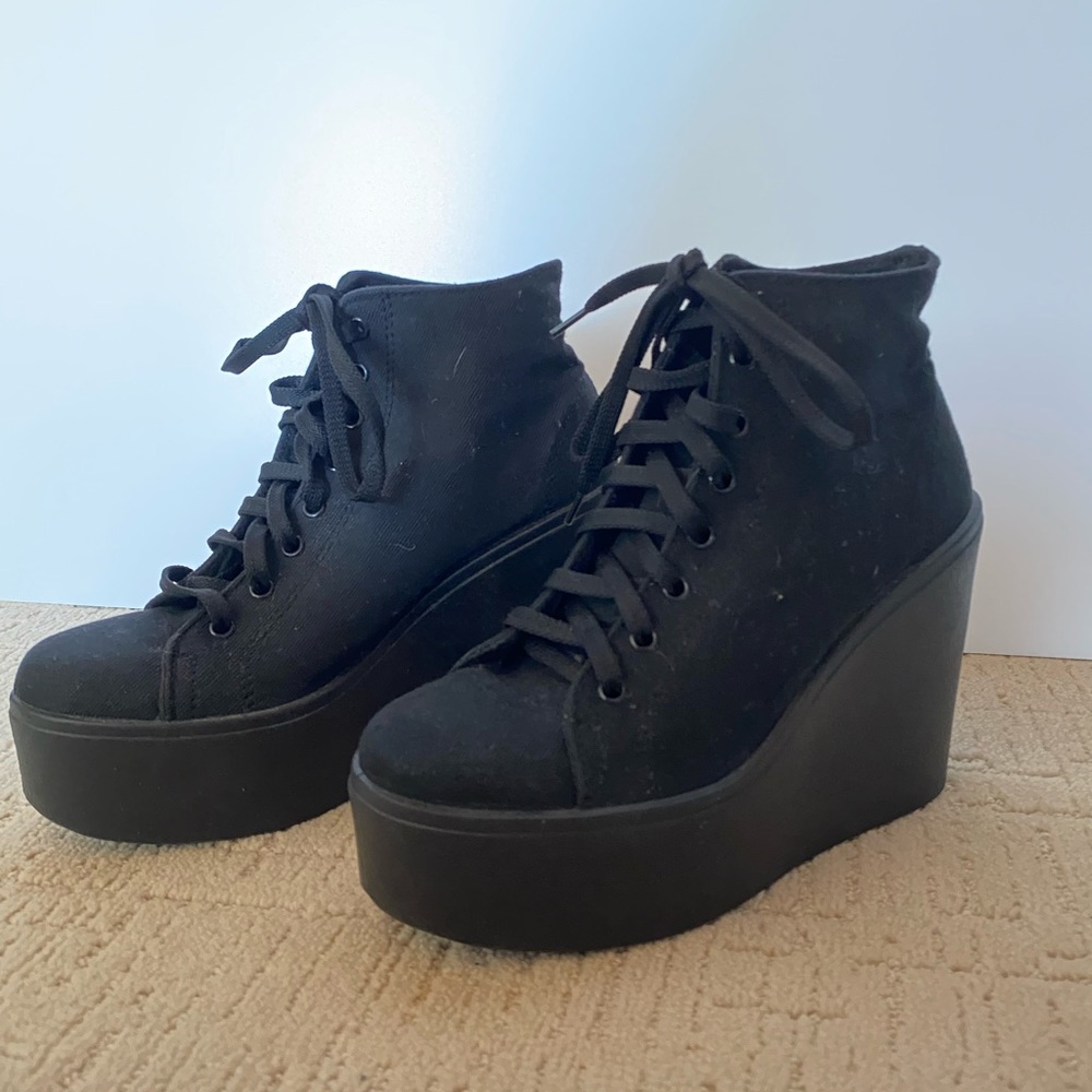 black wedge sneakers